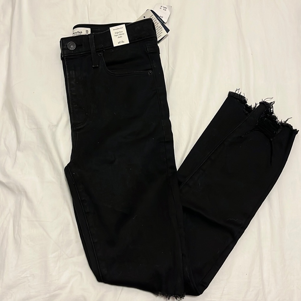 Brand New Abercrombie Skinny Black Jeans!